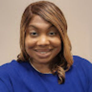 Meet your Posher, Akia